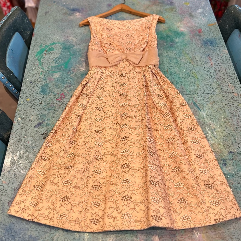 CLASSIC Mid Century Betty